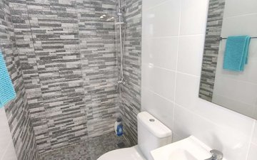 Property slide 32