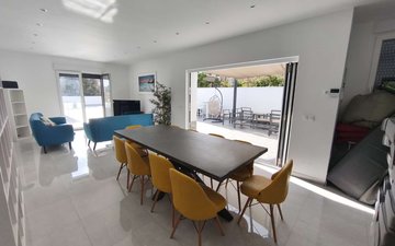 Property slide 48