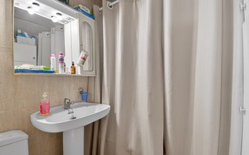 Property slide 25