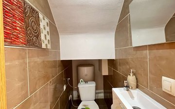 Property slide 10