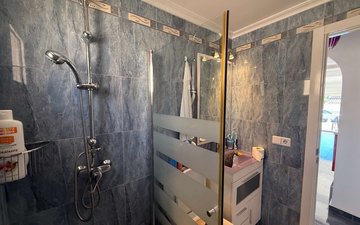 Property slide 32