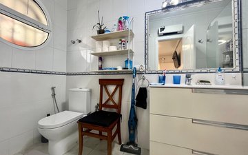 Property slide 20