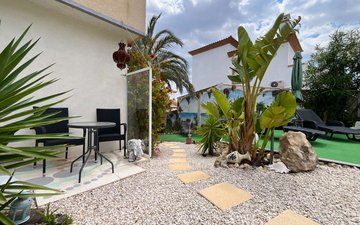 Property slide 10