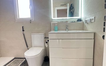 Property slide 21