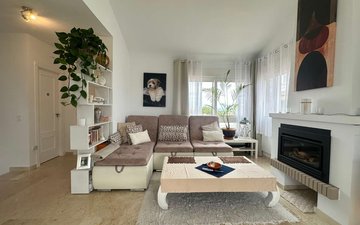 Property slide 32