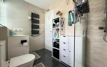 Property slide 25