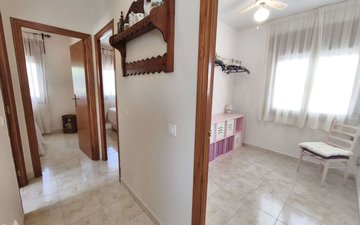 Property slide 16