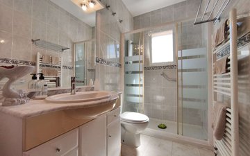 Property slide 19