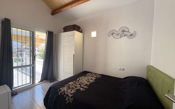 Property slide 21