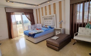 Property slide 17