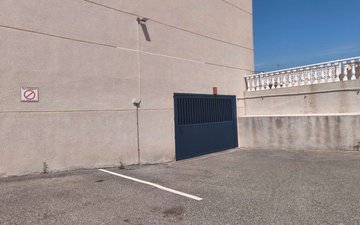 Property slide 17