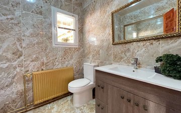 Property slide 21