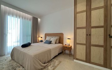 Property slide 10