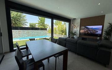 Property slide 16