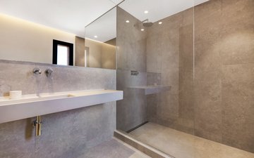 Property slide 20