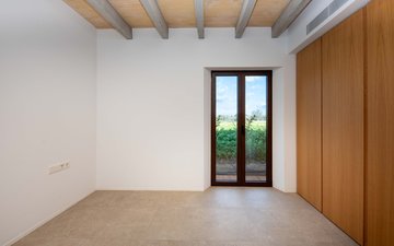 Property slide 18