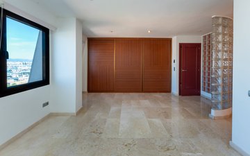 Property slide 10