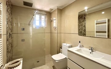 Property slide 20