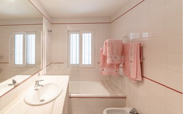 Property slide 16