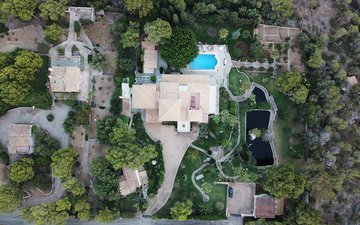 Property slide 84