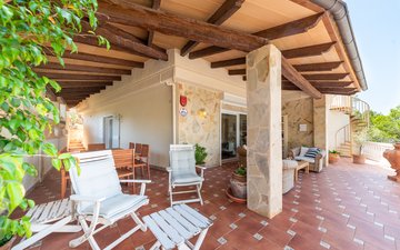 Property slide 25