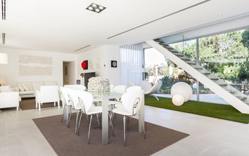 Property slide 10