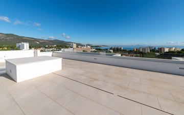 Property slide 22