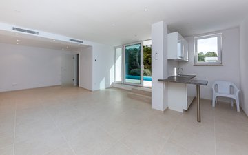 Property slide 21