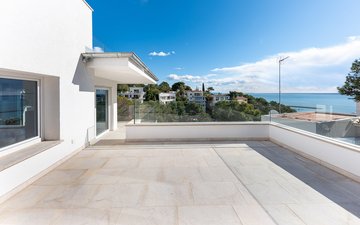 Property slide 19
