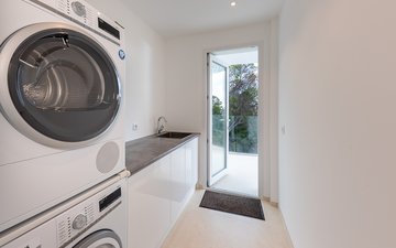 Property slide 25