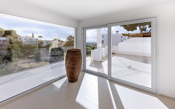 Property slide 16