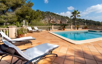 Property slide 24