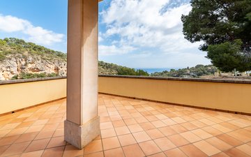 Property slide 31