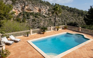 Property slide 22