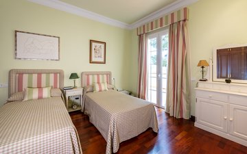 Property slide 34
