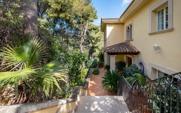 Property slide 39