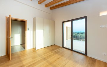 Property slide 22