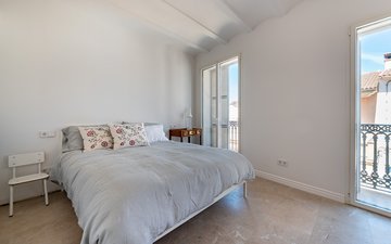 Property slide 25