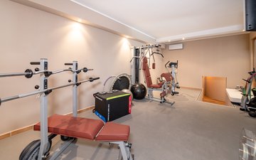 Property slide 28