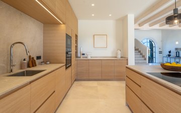 Property slide 17