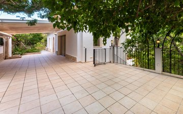 Property slide 8