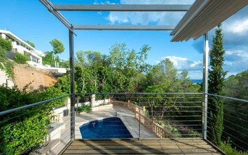 Property slide 4