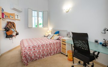 Property slide 18