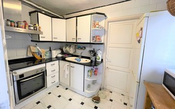 Property slide 10