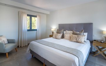 Property slide 14