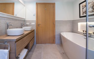Property slide 17
