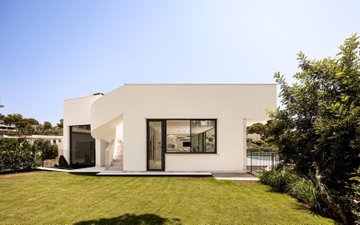Property slide 10