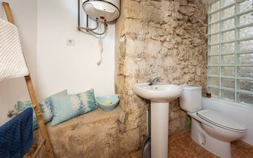 Property slide 20