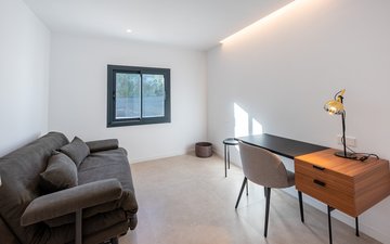 Property slide 10
