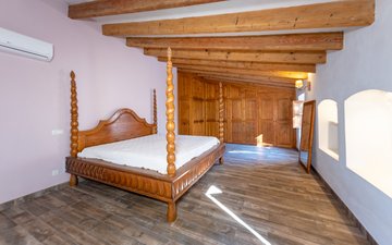 Property slide 19